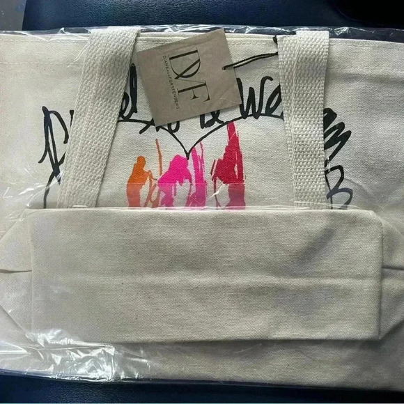 NWT Limited edition Diane Von Furstenberg DVF cream Proud to be a Woman tote bag - Picture 2 of 3